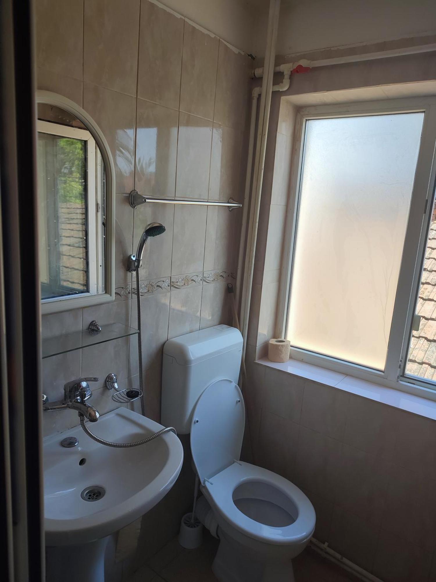 Hostel Emy Camere Cu Baie Proprie Aproape De Plaja 3 Papuci Konstanca Kültér fotó